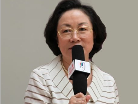 天津民革画院与红日药业“爱心牵手 情系纳雍”