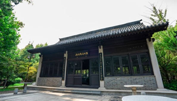 国漫IP一禅小和尚游米芾书法公园，弘扬东方书法文化