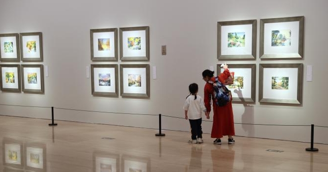 “水色心象——李庆水彩画展”在中国美术馆开幕